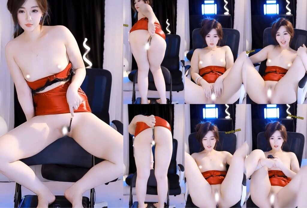 【虎牙、圣语Abby】会玩啊，牙刷刷逼毛，翻开饺子皮，敬请展示骚穴（1V）